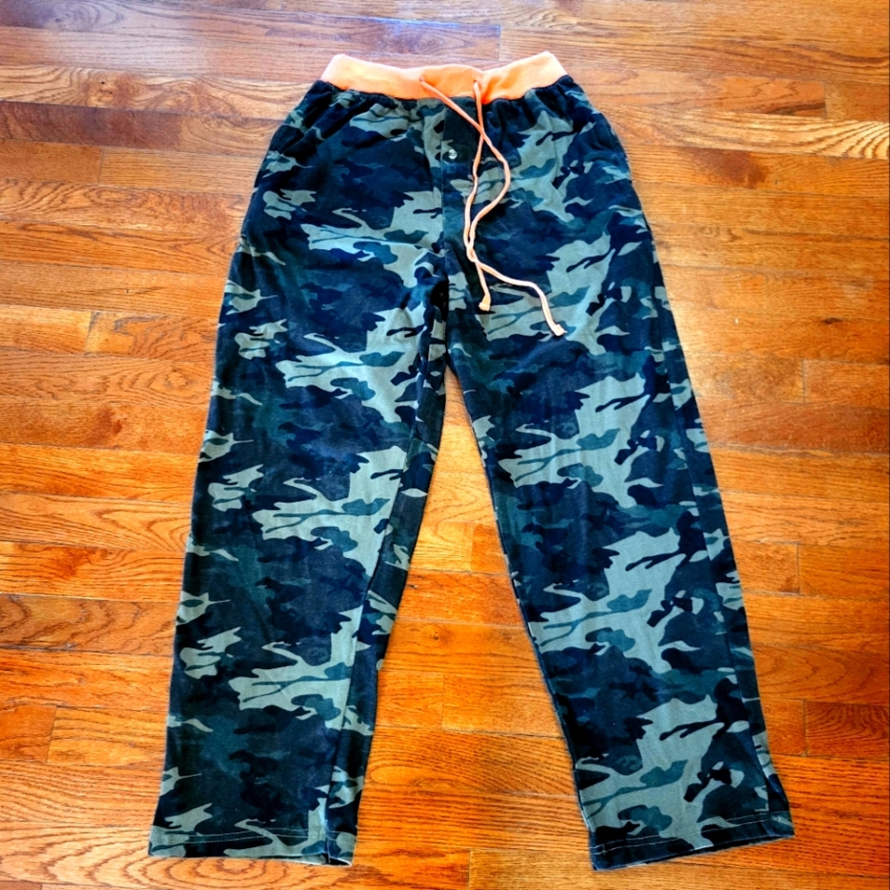 Mens Open Trails Camo Lounge Pants- Size Small